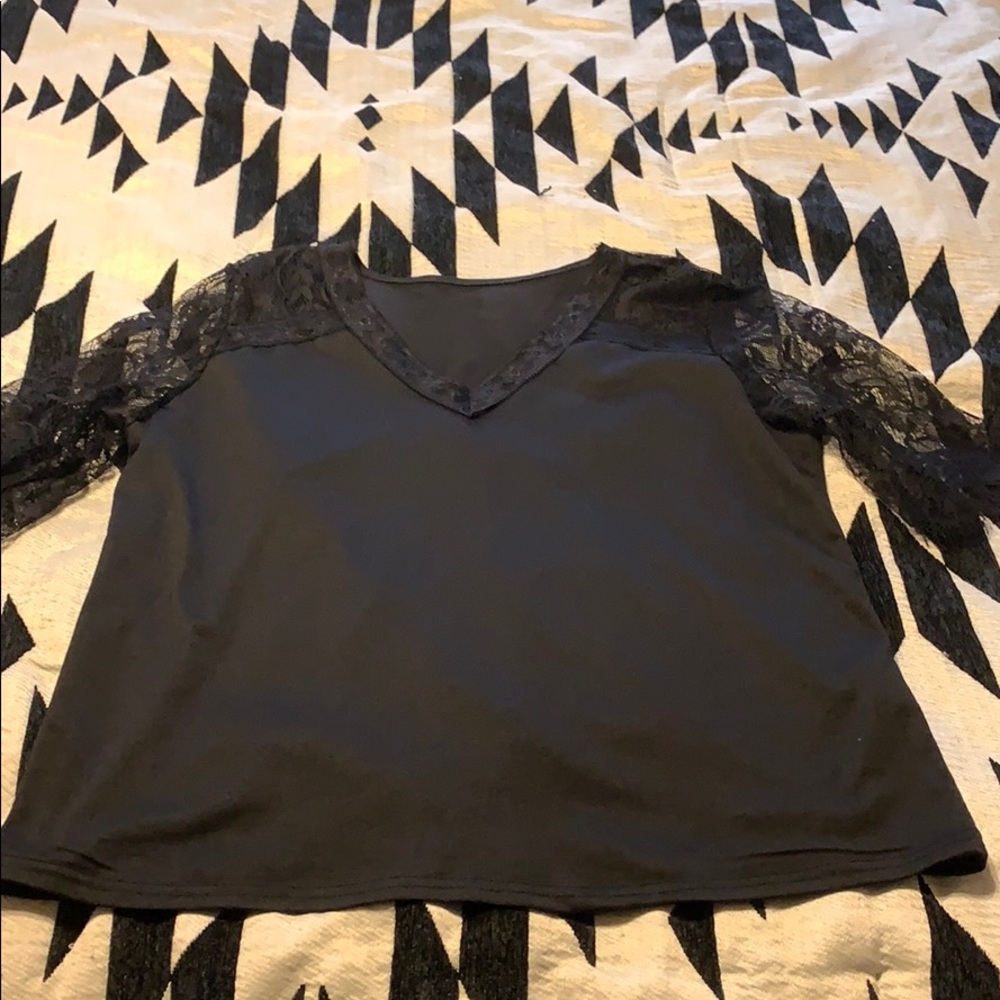 Black lace sleeve Tee